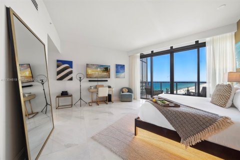 Condo in Miami Beach, Florida  № 2022975 - photo 4