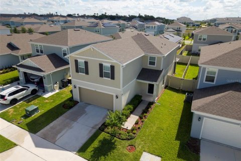 House in Davenport, Florida 5 bedrooms, 242.94 sq.m. № 2097420 - photo 2