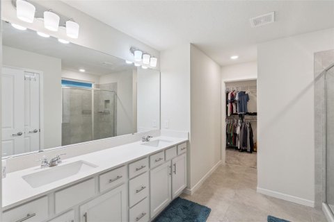 House in Davenport, Florida 5 bedrooms, 242.94 sq.m. № 2097420 - photo 24
