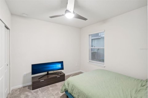 House in Davenport, Florida 5 bedrooms, 242.94 sq.m. № 2097420 - photo 16