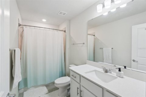 House in Davenport, Florida 5 bedrooms, 242.94 sq.m. № 2097420 - photo 21