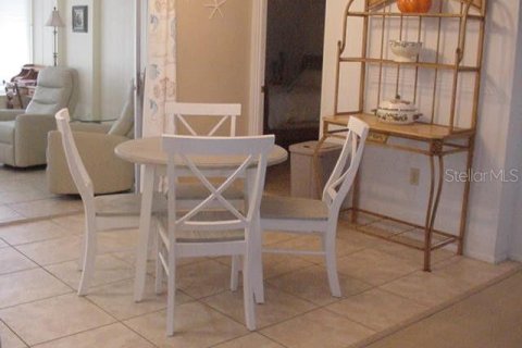 House in Venice, Florida 2 bedrooms, 121.79 sq.m. № 1640438 - photo 5
