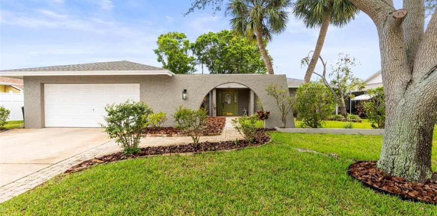Casa en Seminole, Florida 3 dormitorios, 175.21 m2 № 1626147