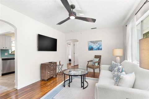 Casa en venta en Saint Petersburg, Florida, 3 dormitorios, 116.13 m2 № 1597879 - foto 6