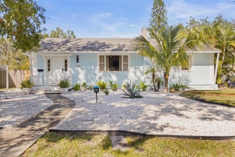 Casa en venta en Saint Petersburg, Florida, 3 dormitorios, 116.13 m2 № 1597879 - foto 1