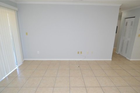 Condominio en alquiler en Saint Petersburg, Florida, 1 dormitorio, 67.73 m2 № 1899904 - foto 24