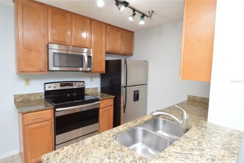Condominio en alquiler en Saint Petersburg, Florida, 1 dormitorio, 67.73 m2 № 1899904 - foto 6