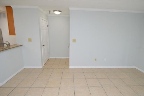 Condominio en alquiler en Saint Petersburg, Florida, 1 dormitorio, 67.73 m2 № 1899904 - foto 17