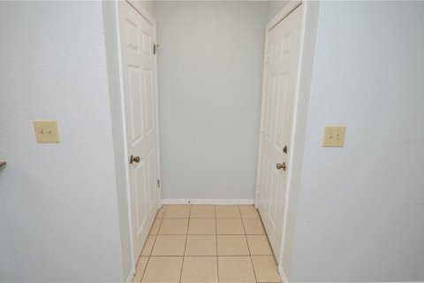 Condominio en alquiler en Saint Petersburg, Florida, 1 dormitorio, 67.73 m2 № 1899904 - foto 3