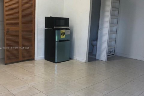Apartamento en alquiler en North Miami Beach, Florida № 1964548 - foto 5