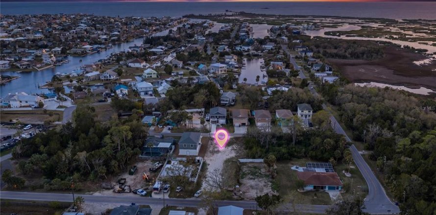 Land in Hernando Beach, Florida № 2218902