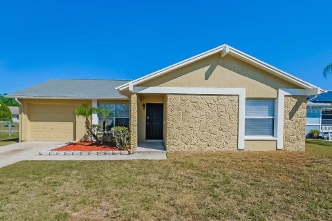 Villa ou maison à Lakeland, Floride 3 chambres, 125.23 m2 № 2406286