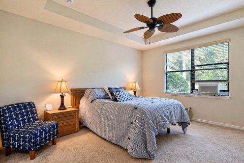 House in Vero Beach, Florida 2 bedrooms, 156.35 sq.m. № 2422509 - photo 18