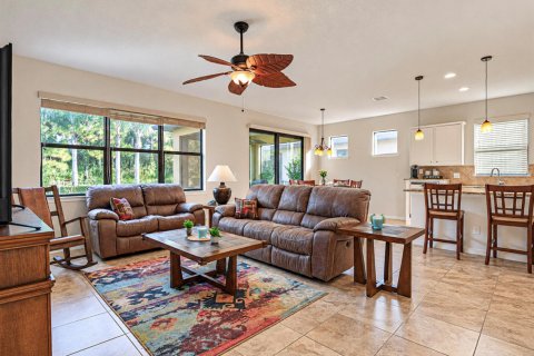 House in Vero Beach, Florida 2 bedrooms, 156.35 sq.m. № 2422509 - photo 15