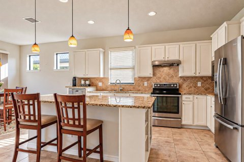 House in Vero Beach, Florida 2 bedrooms, 156.35 sq.m. № 2422509 - photo 13