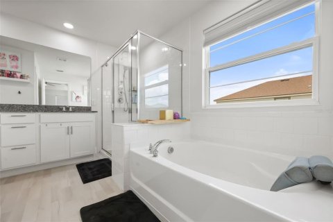 Villa ou maison à vendre à Kissimmee, Floride: 4 chambres, 214.33 m2 № 2138636 - photo 24