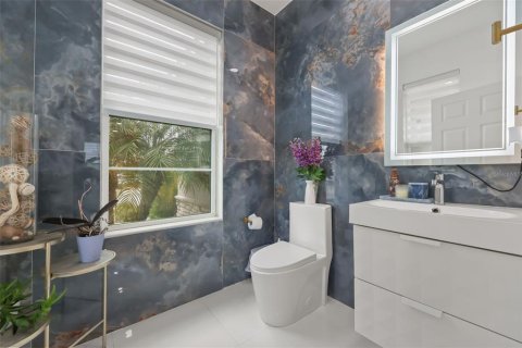 Villa ou maison à vendre à Kissimmee, Floride: 4 chambres, 214.33 m2 № 2138636 - photo 28