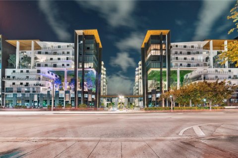 Condo in Pompano Beach, Florida, 3 bedrooms  № 1875208 - photo 1