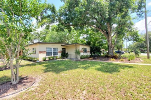 Villa ou maison à Tampa, Floride 3 chambres, 116.31 m2 № 2406501