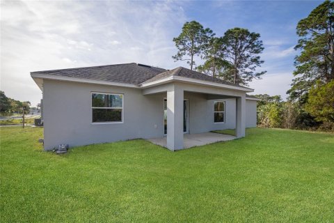 House in Palm Bay, Florida 3 bedrooms, 165.27 sq.m. № 1769983 - photo 3