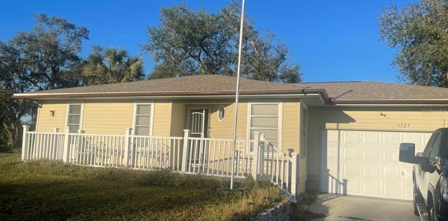 Villa ou maison à Port Charlotte, Floride 2 chambres, 95.88 m2 № 1540976