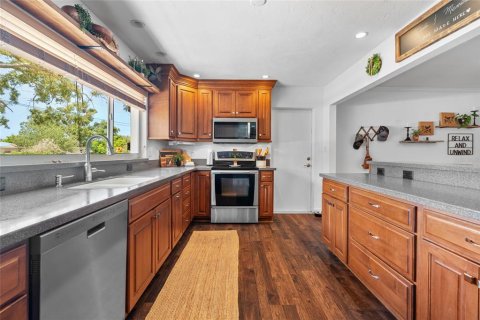 House in Sarasota, Florida 3 bedrooms, 166.39 sq.m. № 1827331 - photo 4