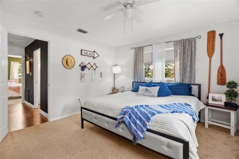 House in Sarasota, Florida 3 bedrooms, 166.39 sq.m. № 1827331 - photo 18