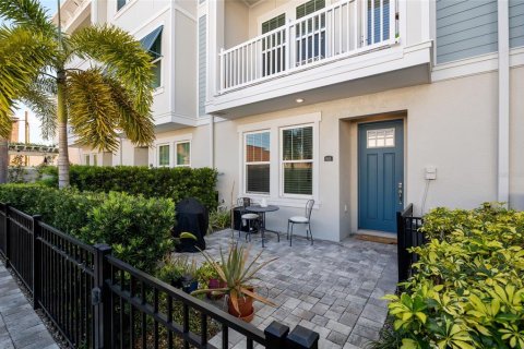 Touwnhouse à vendre à Saint Petersburg, Floride: 3 chambres, 173.54 m2 № 1634434 - photo 3