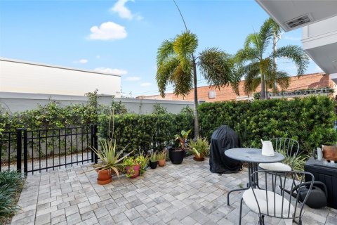 Touwnhouse à vendre à Saint Petersburg, Floride: 3 chambres, 173.54 m2 № 1634434 - photo 5