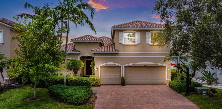 House in Port Charlotte, Florida 5 bedrooms, 302.12 sq.m. № 1815481