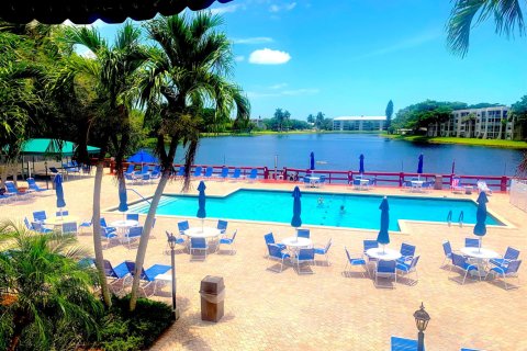 Condo in Davie, Florida, 2 bedrooms  № 2086988 - photo 28