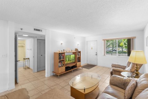 Condo in Davie, Florida, 2 bedrooms  № 2086988 - photo 6