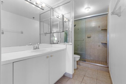 Condo in Davie, Florida, 2 bedrooms  № 2086988 - photo 15