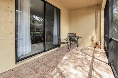 Купить таунхаус в Уэстон, Флорида 3 спальни, 149.11м2, № 2043645 - фото 6