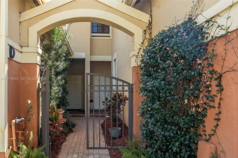 Купить таунхаус в Уэстон, Флорида 3 спальни, 149.11м2, № 2043645 - фото 5