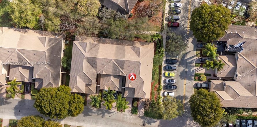 Таунхаус в Уэстон, Флорида 3 спальни, 149.11м2 № 2043645