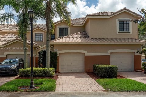 Купить таунхаус в Уэстон, Флорида 3 спальни, 149.11м2, № 2043645 - фото 3