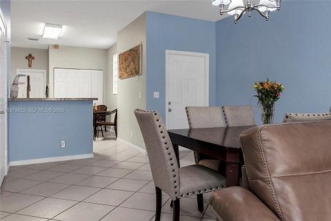 Купить таунхаус в Уэстон, Флорида 3 спальни, 149.11м2, № 2043645 - фото 29