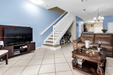 Купить таунхаус в Уэстон, Флорида 3 спальни, 149.11м2, № 2043645 - фото 12