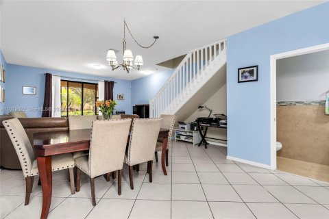 Купить таунхаус в Уэстон, Флорида 3 спальни, 149.11м2, № 2043645 - фото 14