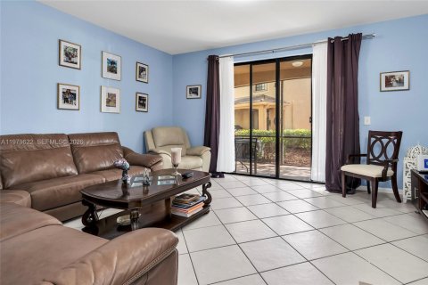 Купить таунхаус в Уэстон, Флорида 3 спальни, 149.11м2, № 2043645 - фото 8