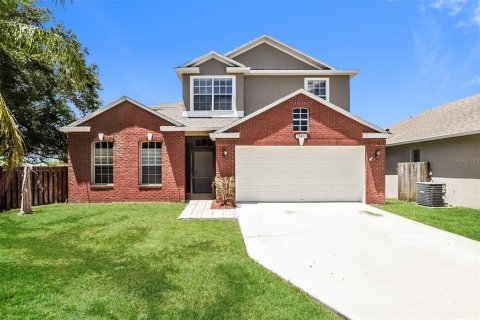 House in Orlando, Florida 3 bedrooms, 199.65 sq.m. № 2229883
