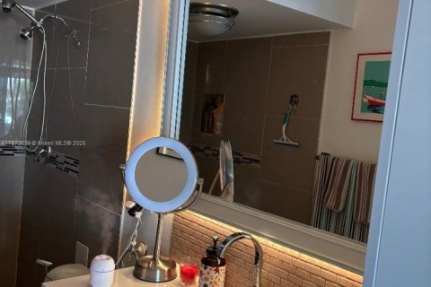 Купить кондоминиум в Авентура, Флорида 3 спальни, 137.68м2, № 2054564 - фото 24