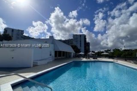 Купить кондоминиум в Авентура, Флорида 3 спальни, 137.68м2, № 2054564 - фото 30