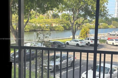 Купить кондоминиум в Авентура, Флорида 3 спальни, 137.68м2, № 2054564 - фото 25