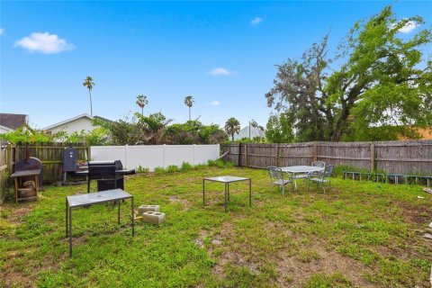 House in Tampa, Florida 3 bedrooms, 130.34 sq.m. № 2259055 - photo 21