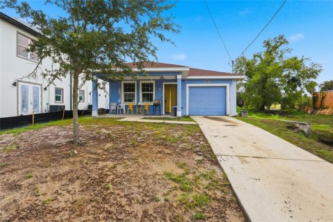 House in Tampa, Florida 3 bedrooms, 130.34 sq.m. № 2259055 - photo 2