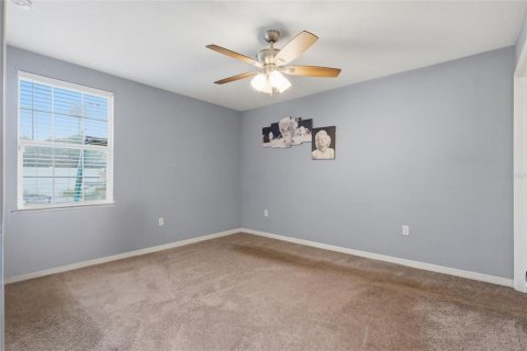 House in Tampa, Florida 3 bedrooms, 130.34 sq.m. № 2259055 - photo 19