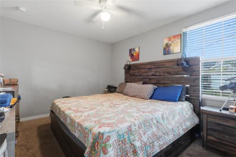 House in Tampa, Florida 3 bedrooms, 130.34 sq.m. № 2259055 - photo 17