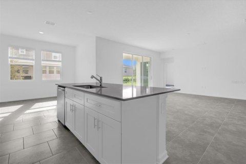 Casa en alquiler en Apopka, Florida, 4 dormitorios, 241.27 m2 № 1836977 - foto 9